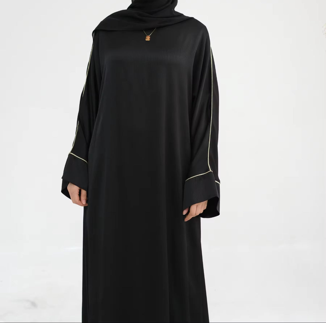 Gold Trim Textured Abaya