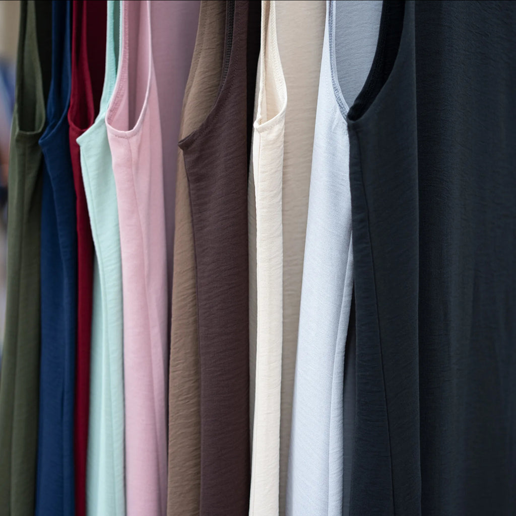 BLACK INNER ABAYA SLIP