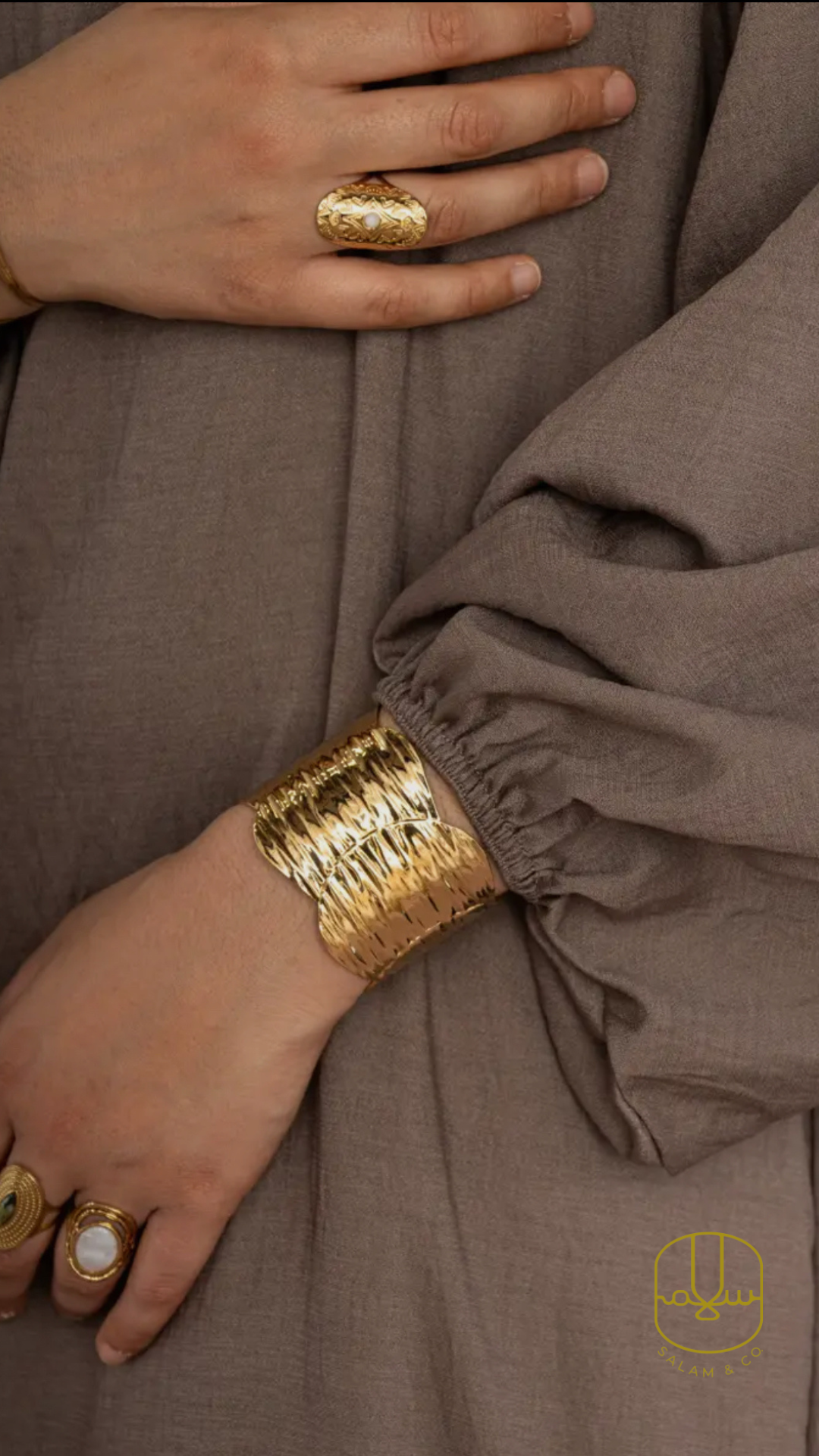 Bisan Balloon Sleeve Abaya