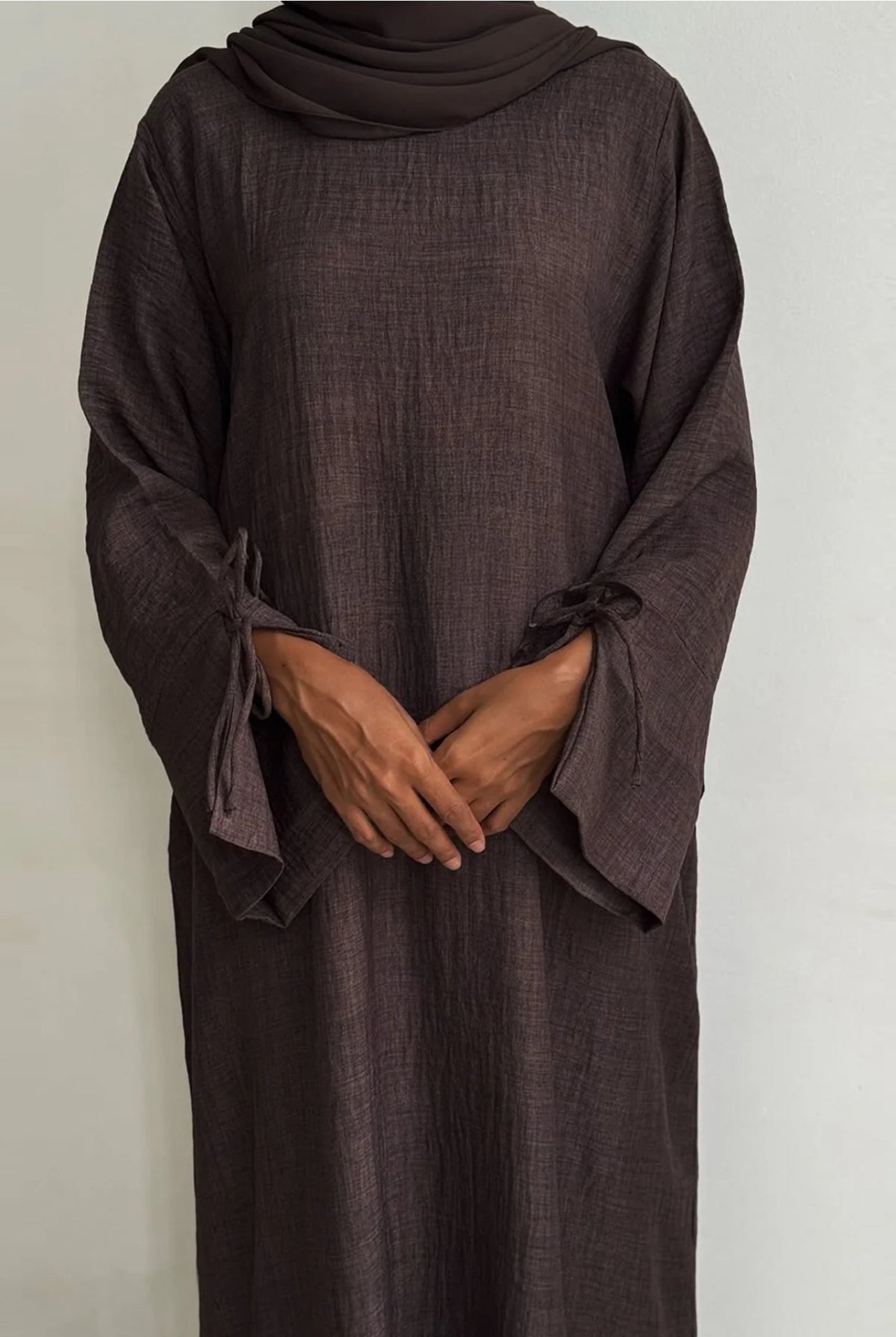 Balad Bow- Cuff Abaya