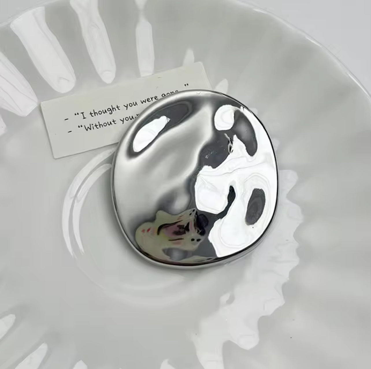 Minimalist Style Metal Round Brooch