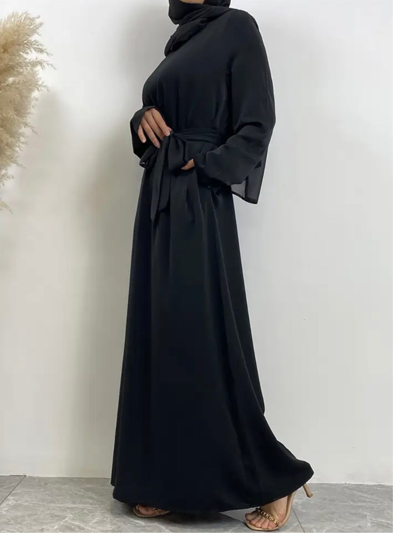 Classic Closed Abaya- Black - Salam Fashion