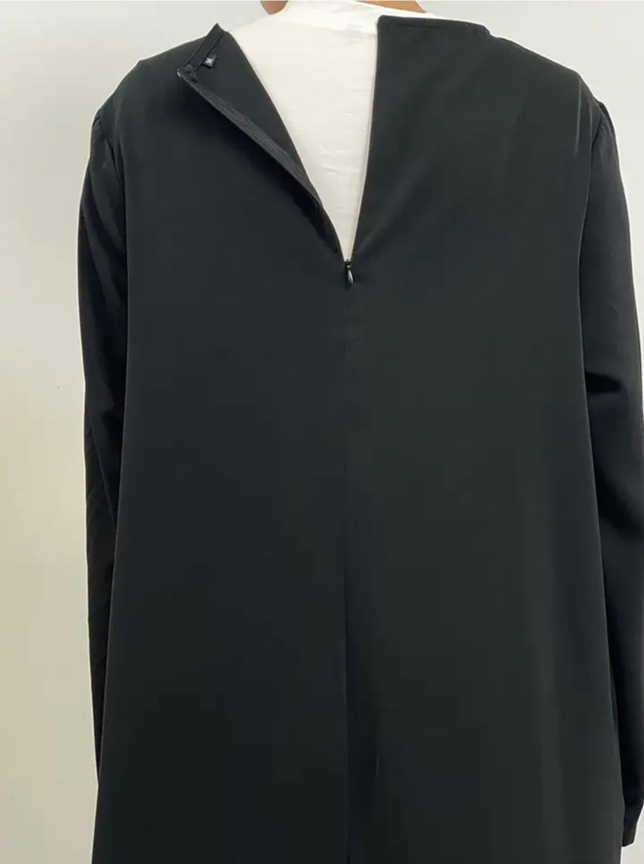 Classic Closed Abaya- Black - Salam Fashion